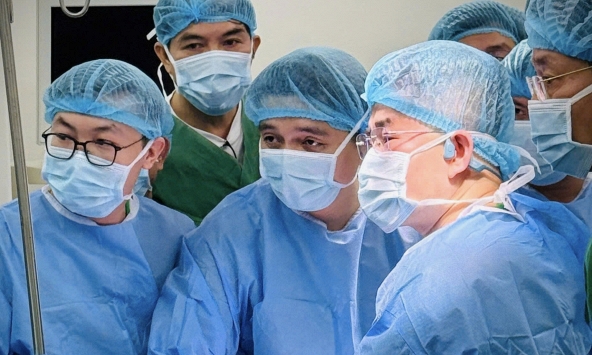 Ca ghép gan xuyên Việt, xuyên đêm 'hồi sinh' người bệnh trong ngày cuối cùng của năm 