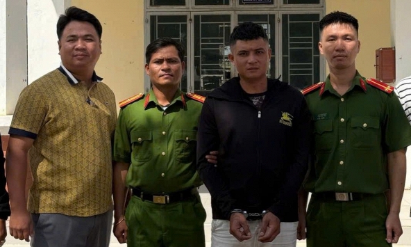 Bắt Nguyễn Tùng Phến