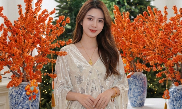 Tết đừng chỉ chơi đào, hãy thử cắm bình đào đông 'cam Hermès': Màu của giàu sang và bí kíp '3 không' giúp quả căng mọng cả tháng không rụng