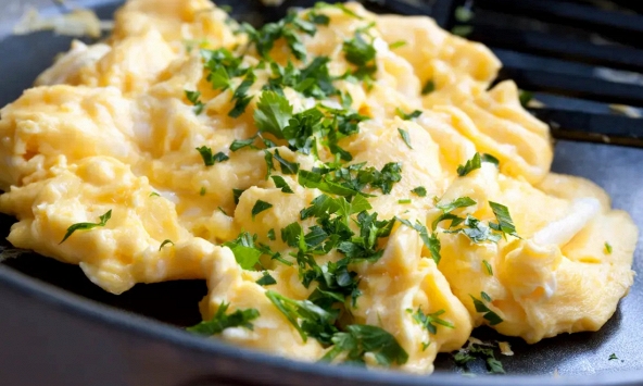 Đa số đồ ăn hâm nóng lại vẫn ngon, nhưng 7 món này rất dễ “hóa độc”, thậm chí gây ung thư