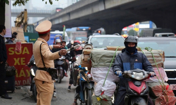 Thông báo khẩn với tất cả người tham gia giao thông ở Hà Nội từ 12 giờ hôm nay