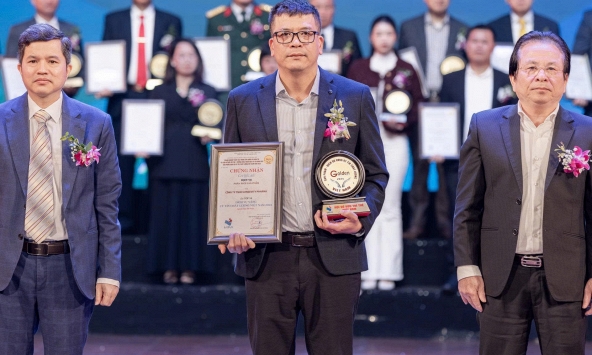 NMNPremium – Sản phẩm chăm sóc sức khỏe được vinh danh Top 10 Sản phẩm vàng uy tín chất lượng Việt Nam 2025