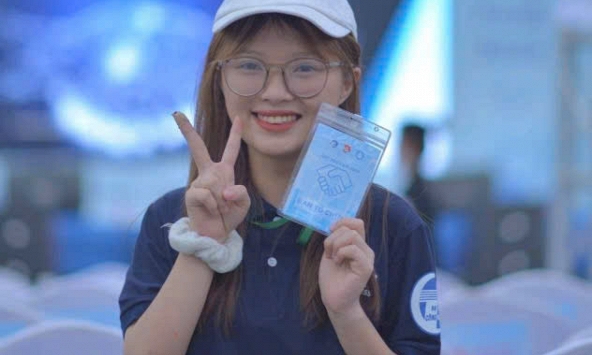 'Ngôi sao tháng Giêng' rạng rỡ cùng các dòng code