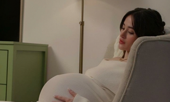 Tôi vừa thông báo mang thai, bạn trai liền 'mất tích', 1 tháng sau anh ta đưa bạn gái mới đi khám thai và rơi vào cảnh ngang trái