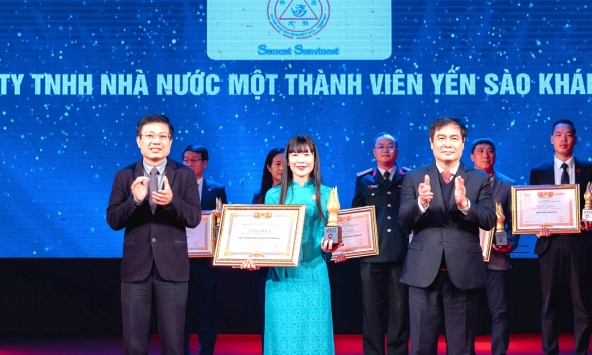 Yến Sào Khánh Hòa được vinh danh Top 20 Doanh nghiệp văn hóa, uy tín năm 2025