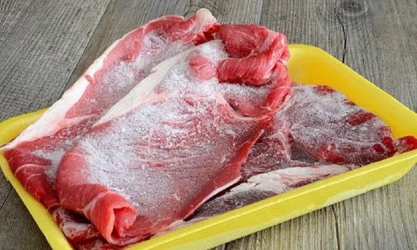 Rã đông thịt đừng chỉ ngâm vào nước, tôi dạy bạn 3 chiêu đỉnh không đối thủ: Đảm bảo thịt không hôi, không tanh