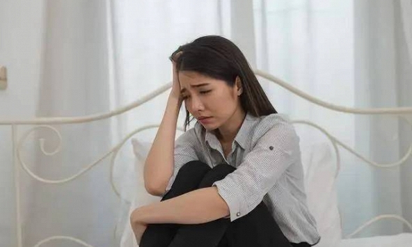 27 tuổi được chẩn đoán ung thư âm đạo, cô gái trẻ gục ngã, người mẹ day dứt 'tôi đã khuyên con bé bỏ thói quen này nhiều lần'