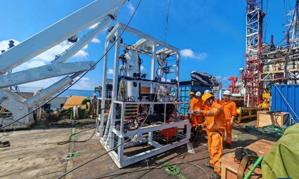 Dùng hàng 'made in China' 100% khoan sâu 1.200m, một quốc gia thu về kho báu khổng lồ, đạt bước tiến mới 