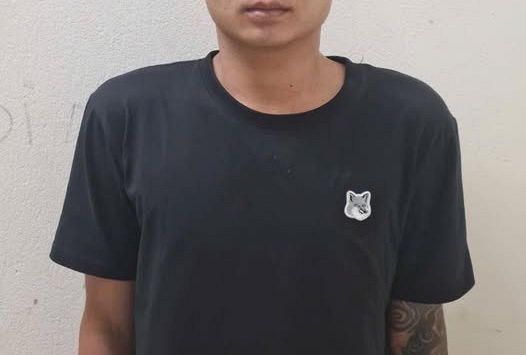 Bắt chủ cửa hàng điện thoại Nguyễn Hữu Tài SN 1990