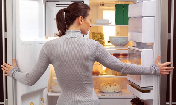 Nếu bạn muốn giảm cân kịp Tết, hãy dọn sạch tủ lạnh trước! Làm 4 việc, vứt đi 2 thứ, tỷ lệ tăng cân sẽ giảm đi rất nhiều