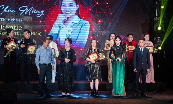 NTK Hiente Nguyen: Khi thời trang được dệt bằng trách nhiệm và lòng trắc ẩn