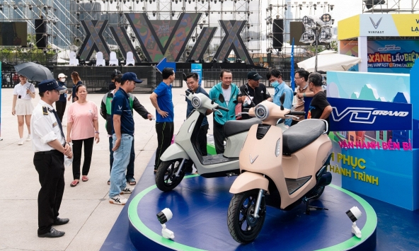 VinFast bán hơn 406.000 xe máy điện, dẫn đầu thị trường Việt Nam năm 2025