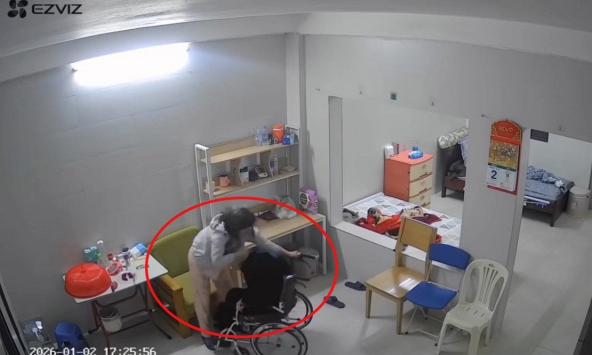 Vụ cụ bà 82 tuổi bị bạo hành ở Hà Nội: Gia đình kể phản ứng của nữ giúp việc sau khi bị phát giác