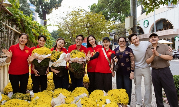 Gala nhạc Việt mang tết sẻ chia cùng nông dân trồng hoa miền tây 