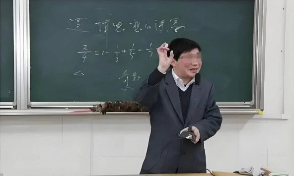 Giáo viên 30 năm đứng lớp nói thằng: Thà con học kém một chút, còn hơn vội vàng đưa con đi học thêm