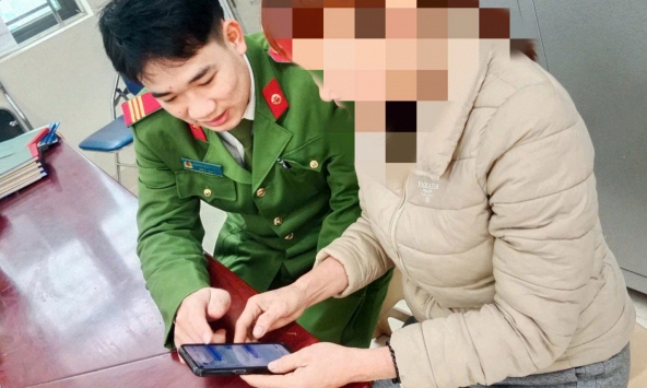 'Con gái' ở Nhật Bản báo đã chuyển khoản 140 triệu, người phụ nữ kiểm tra biến động số dư rồi lập tức trình báo công an