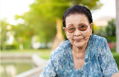 Lời thú nhận cay đắng của những người ở tuổi 80 - xưa nay hiếm: Không tiếc tiền, tiền việc, chỉ day dứt 1 điều rất giản đơn