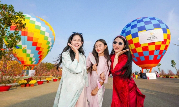 Cần Giờ đón Tết sớm: Hơn 10.000 du khách đổ về khai hội Green Paradise Tet Fest