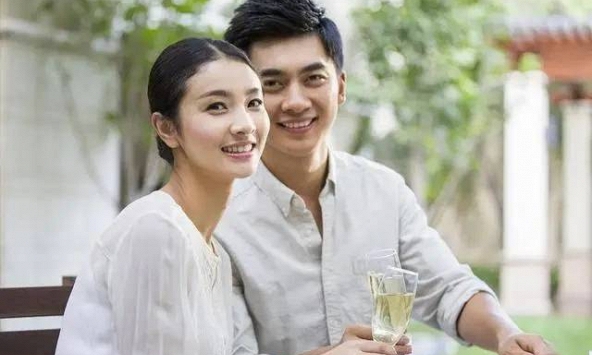 Trước khi 'yêu', làm sao biết đối phương có mắc bệnh lây truyền qua đường tình dục hay không? Có 2 cách giúp bạn tự bảo vệ mình