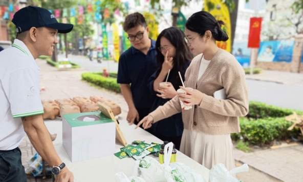 500 đặc sản hội tụ, “Tết Xanh” rộn ràng giữa lòng thành phố