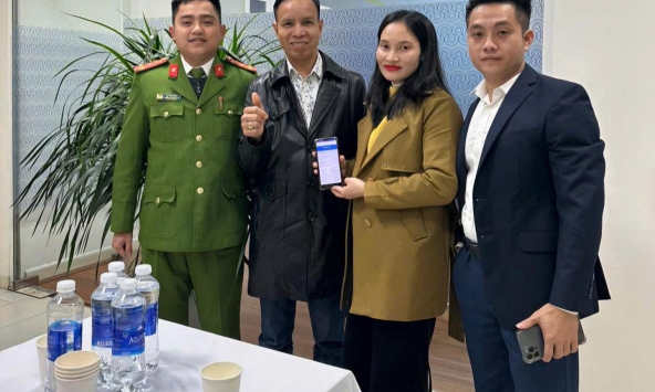 Tất cả người dân có tài khoản ngân hàng chú ý: Nhận được kiểu tiền này phải báo công an ngay