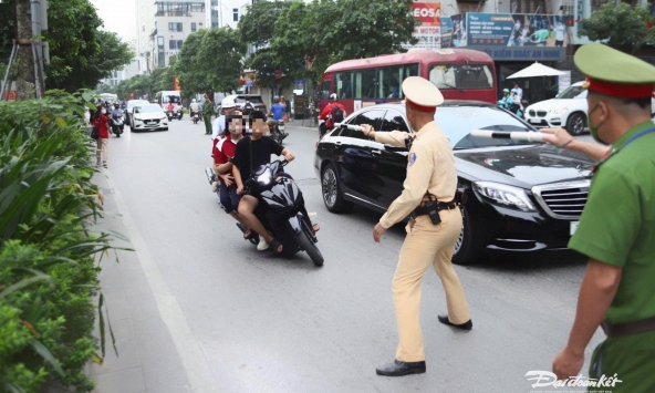 Đi xe máy ngày Tết: 10 lỗi dễ vi phạm nhưng mức phạt rất 'sốc', hàng chục triệu tài xế cần chú ý