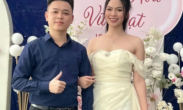 Ông bố U50 trẻ như thanh niên, bị nhầm là bạn trai của con gái: Chính chủ tiết lộ bất ngờ