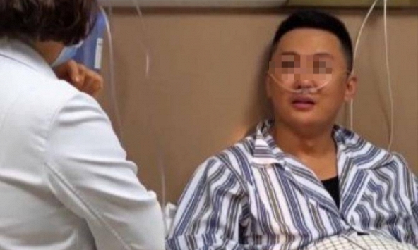 Nam tài xế taxi thường xuyên xì hơi khi chở khách, đi khám mới lộ ra KHỐI U KHỔNG LỒ đang 'bức tử' nhiều cơ quan