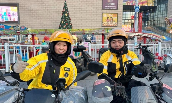 Phá sản phải đi làm shipper, vợ chồng 9X kiếm 150 triệu/tháng dịp Tết Nguyên đán: Chia sẻ gây xúc động