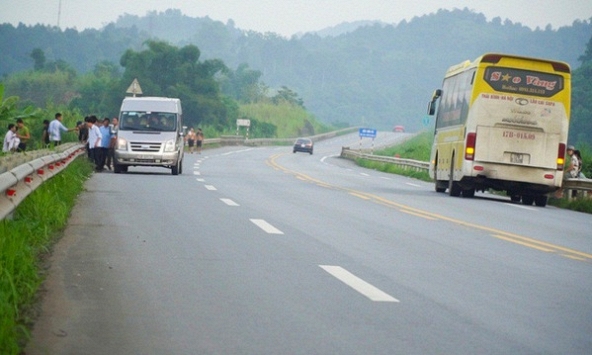 Tài xế quá mệt mỏi hay cần đi vệ sinh thì có được đỗ trên cao tốc? Cục CSGT giải đáp