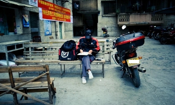 Cụ bà 80 tuổi phát hiện 3,3 tỷ đồng 'bốc hơi' khỏi tài khoản không lí do: Cảnh sát vào cuộc chỉ rõ thủ phạm là shiper thân thiết