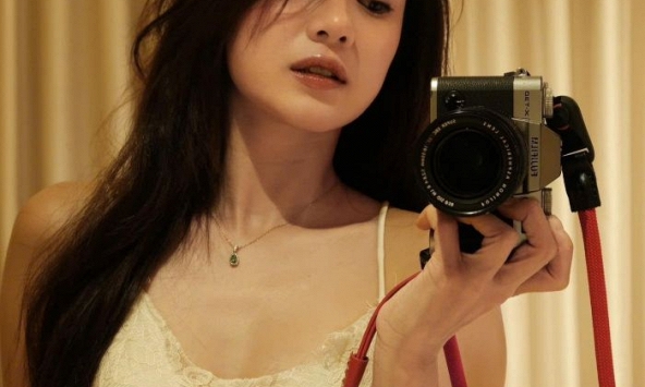 'Girl 1 champ' Hoàng Yến Chibi mê hoặc với diện mạo 'full skin' cực phẩm, body nóng bỏng hút mọi ánh nhìn