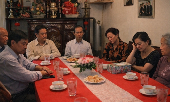 Cặp đôi vừa cưới 1 tháng đã ra tòa: Sau tờ đơn ly hôn, một sự thật đau đớn được phơi bày