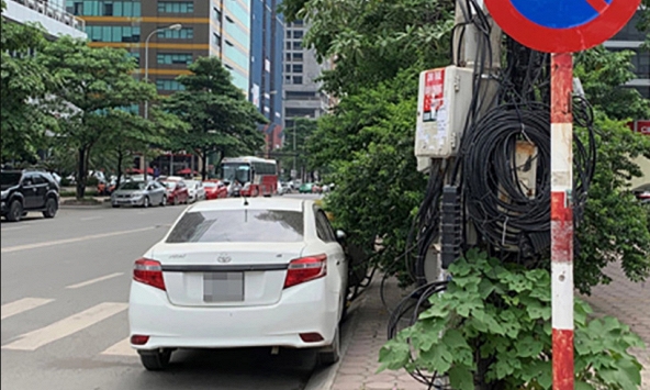 Gần 210 ô tô bị phạt nguội do dừng đỗ sai quy định tại khu vực này: Nhanh chóng nộp phạt theo Nghị định 168