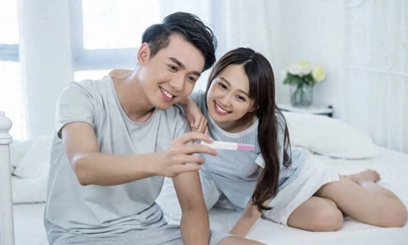 Bác sĩ sản phụ khoa: Phụ nữ 'chỉ chạm là có thai' thường có 5 đặc điểm này, trên 3 điểm được xem là cơ địa dễ thụ thai