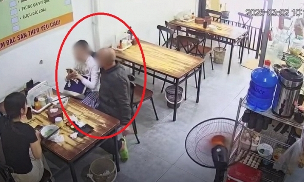 Đụng chạm khách nữ, người đàn ông bị chủ quán ở Hà Nội từ chối phục vụ: Phản ứng của gia đình