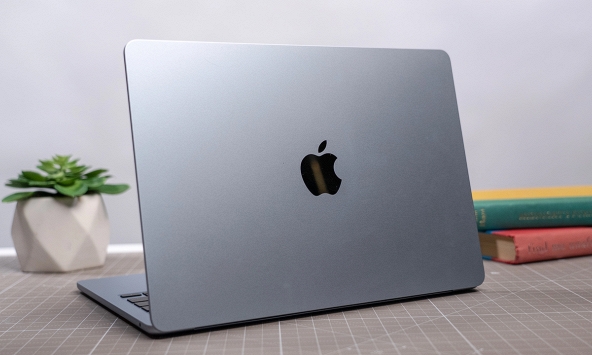 Đây là chiếc MacBook vừa bị khai tử tại Việt Nam