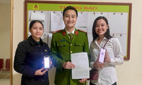 Bất ngờ nhận 1,3 tỷ đồng chuyển nhầm, người phụ nữ làm ngay một điều 