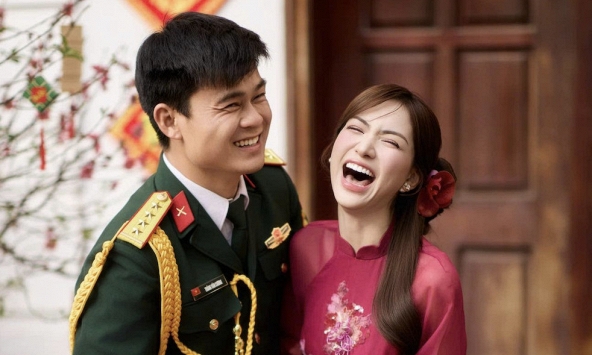Hòa Minzy đã lên ý tưởng cho bài hát đám cưới từ 2 năm trước, gọi bạn trai Đại uý là “Bộ đội Cụ Hồ”