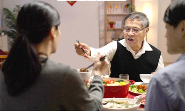 6 tháng bặt vô âm tín, ngày về con rể mang theo giấy tờ đất mộ, cả họ nhà vợ lặng người trước sự hiếu thảo lạ đời