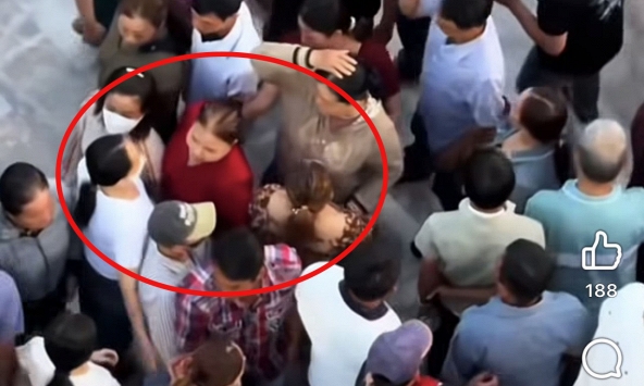 Vụ clip dàn cảnh giật dây chuyền nhanh như chớp ở khu du lịch: Đã bắt 1 đối tượng