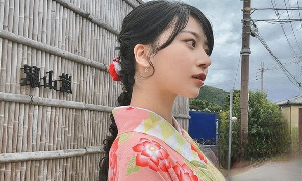 Cận cảnh nhan sắc “nữ pháp sư đẹp nhất Hàn Quốc” khiến dân tình xôn xao