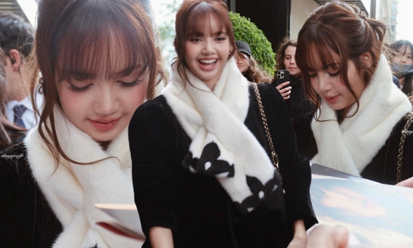 Fan Việt chụp được Lisa trên đường về, nhan sắc ở khoảng cách 2 gang tay là thế này ư?