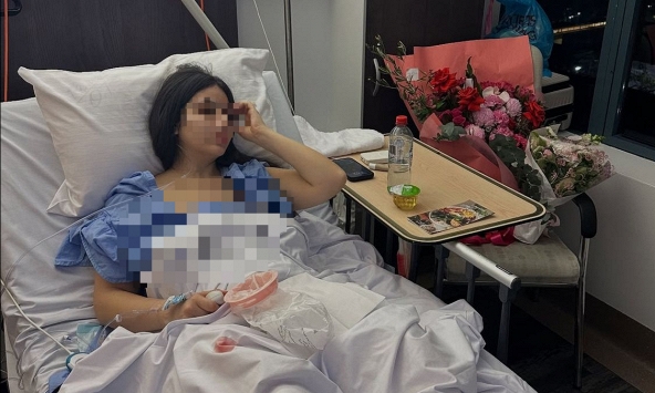 Người phụ nữ 28 tuổi cắt bỏ cả 2 bên vú vì ung thư, 9 tháng sau bác sĩ Anh nói: 'Chúng tôi đã chẩn đoán NHẦM'