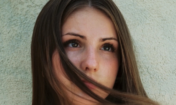 Hậu hẹn hò với nam streamer nổi tiếng, ngôi sao mạng 'chỉ quạt' công khai chuyện không ai ngờ