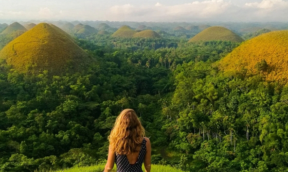 “Maybe you missed it”: Chạm vào một Philippines nguyên bản, nồng hậu và đầy chất thơ