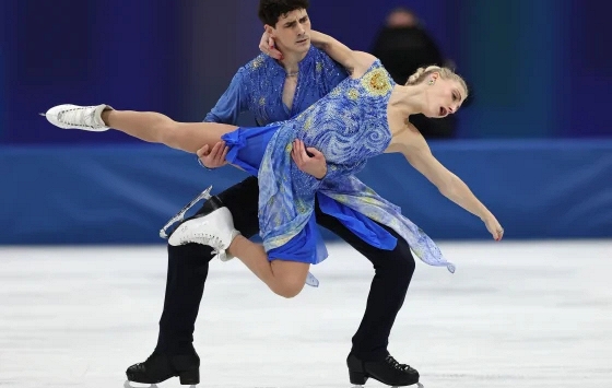 Nhận chẩn đoán ung thư buồng trứng ở tuổi 31, nữ VĐV vẫn trở lại sân băng và giành huy chương Olympic: 'Tôi chiến đấu vì mẹ'