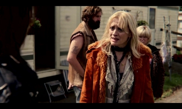 Xem phim Sex Education, tôi bật khóc nức nở: Gần 50 tuổi mới hiểu vì sao ngày ấy mẹ thường nổi giận vậy!