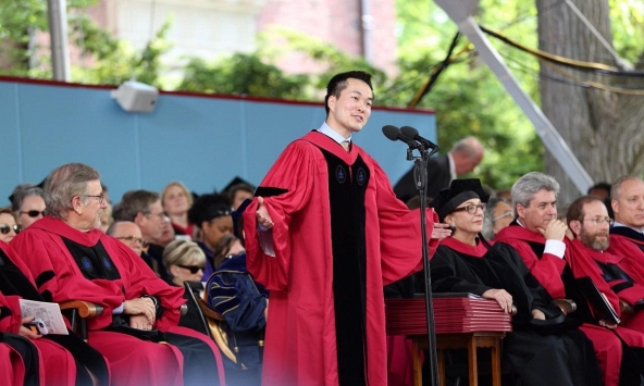 Bố mẹ làm nông, con trai trúng tuyển Harvard: Giờ là CEO công ty công nghệ sinh học, doanh thu hơn 860 tỷ đồng/năm