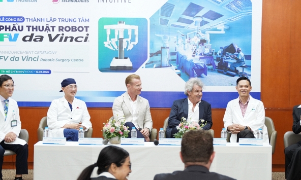 Đưa công nghệ da Vinci Xi - thế hệ robot phẫu thuật tiên tiến trên thế giới - đến gần hơn với bệnh nhân Việt Nam